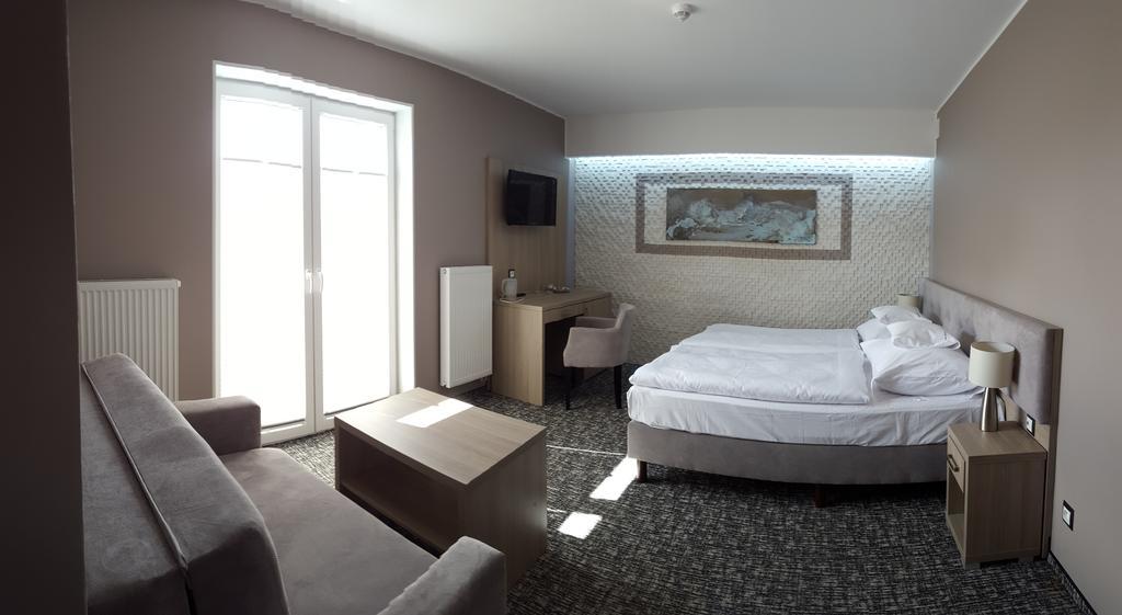 Laura Spa Łagów Стая снимка